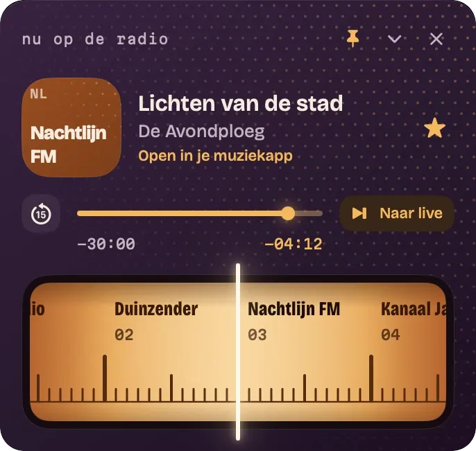 Het venster Nu op de radio van RadioStation op de Mac, 4 minuten en 12 seconden terug gespoeld, met de knop voor 15 seconden terug, de schuif en de knop Naar live boven de zenderschaal.